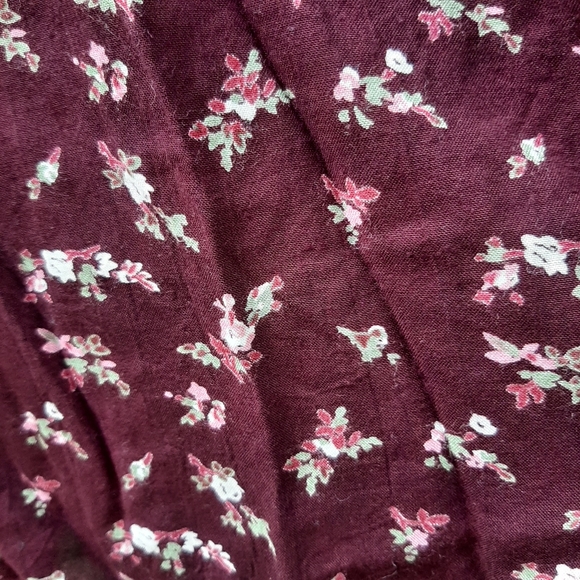 COPY * Angie floral skirt - Picture 3 of 4